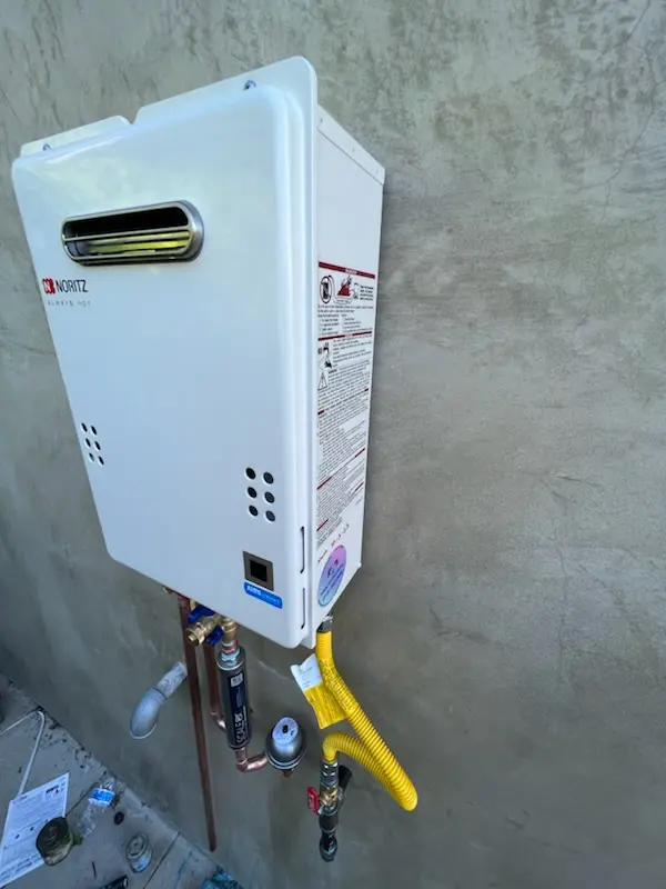 Tankless water heater installation for Gibsonton homes